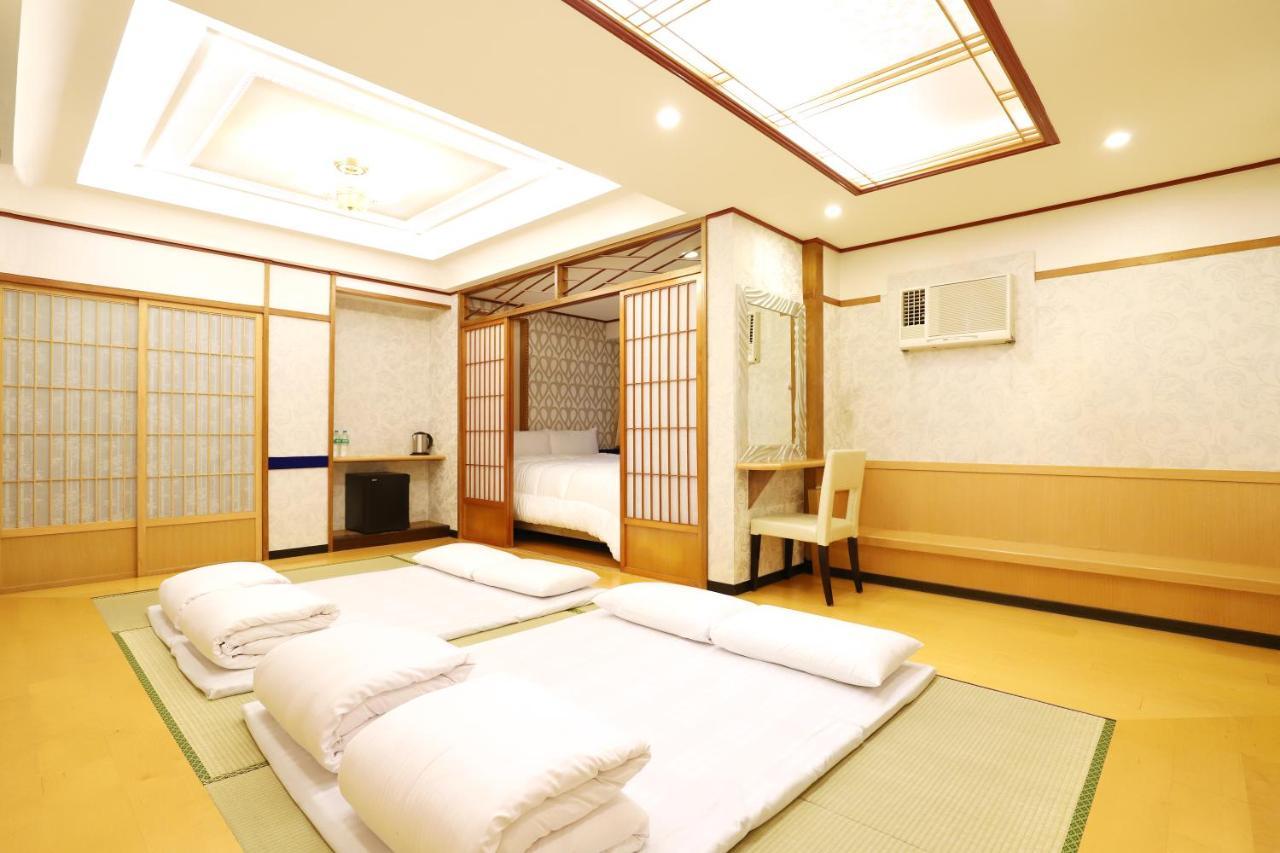 Phoenix Pavilion Hot Spring Hotel Taipei Exterior photo