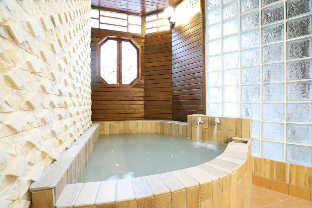 Phoenix Pavilion Hot Spring Hotel Taipei Exterior photo