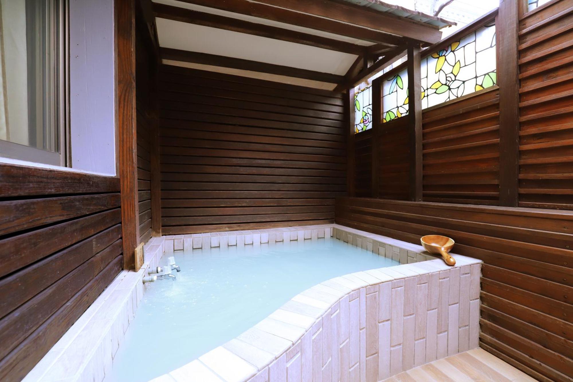Phoenix Pavilion Hot Spring Hotel Taipei Exterior photo